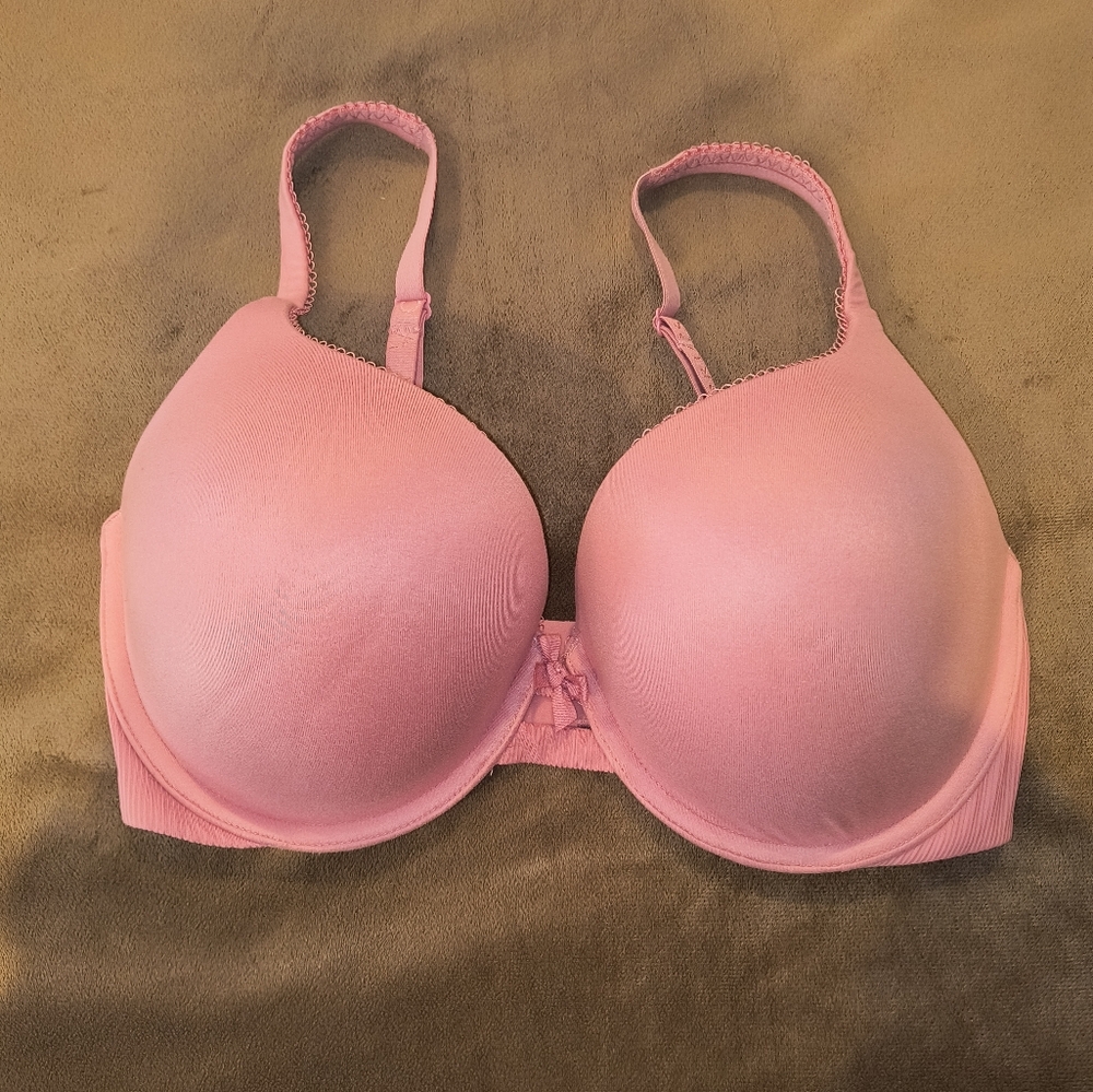 34DD Victoria secret push up bra